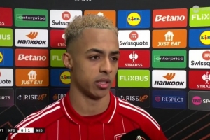 森林输球球员抱怨天气影响了自己的面霜,球迷:快请基恩来锐评! 配图