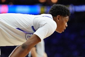 可惜了好手感！贝利遭遇脑震荡本场不会回归 离场前3中3砍下8分 配图