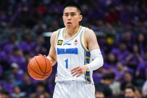 陈盈骏：下半场增强防守才有了胜利 重回广州打比赛很愉快 配图