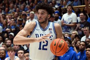 状元热门~布泽尔儿子太稳了！9次出手轰24+14+5 进分区锦标赛决赛 配图