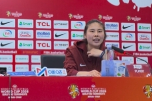 王思雨寄语张子宇：18岁潜力巨大 未来有望成为世界级中锋 配图