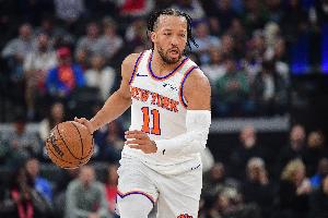 高开低走!布伦森25中11得29分5板9助 下半场仅6分 配图