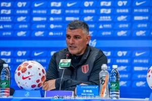 约翰·阿洛伊西:近期训练效果很不错,韦林顿·席尔瓦恢复很好 配图