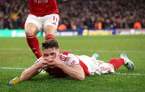 枪迷是否满意?约克雷斯16球追平埃基蒂克,5大联赛新援仅次于3人 配图