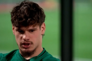 凯尔凯兹：被萨拉赫的奖杯柜震惊到了，这激励我更加努力 配图