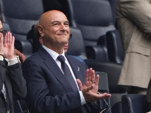 电讯报:英超从未有过热刺这种规模的降级 这个锅列维不背 配图