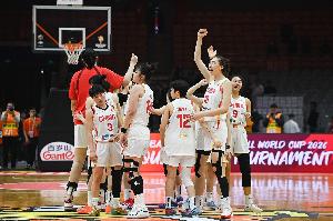 巴西胜马里！中国女篮保小组前三 提前晋级2026年女篮世界杯正赛 配图