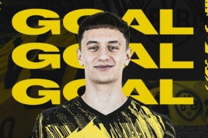 18岁零64天！雷吉亚尼成历史上在德甲进球的最年轻意大利球员 配图