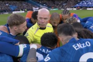 赛前惹到了?罗塞尼尔炮轰主裁因球员赛前将其围住,所以不给点球 配图