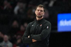 拓媒：斯普利特的执教未达预期 他和克罗宁可能下赛季都得走人 配图