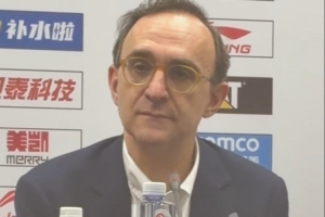 乌戈：广东是四强球队拿过很多冠军 我们全场比赛都统治了篮板球 配图