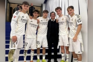 巴尔韦德晒皇马青训照片：感谢青训营的孩子们，他们一直倾尽全力 配图