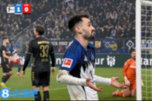 神仙球!法比奥·维埃拉凌空外脚背吊射破门,进球后模仿萨卡庆祝 配图