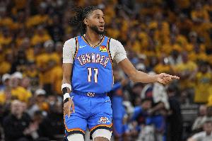 森林狼22次失误!乔:只要防守端执行好战术 他们就会频繁失误 配图