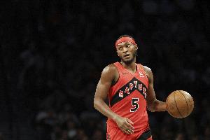 卧底？奎克利手感冰凉12投仅1中 拿到6分7助3断 配图