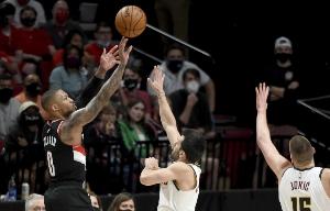 利拉德：重伤后恢复最难的是心理挑战 你心里对每件事都有些忐忑 配图