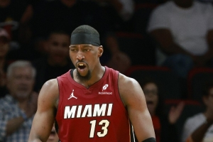 麦坎茨：卢卡&大帝&米球70分都是堂堂正正拿的 科比也没故意要球 配图