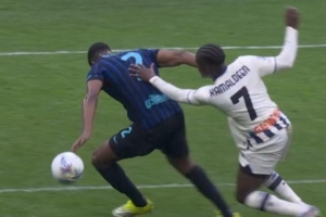 都体:国米的愤怒由来已久,米兰德比就认为里奇有手球但没判点球 配图