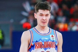 阿不都沙拉木：出现了较多的14次失误 我们也要学会聪明地去犯规 配图