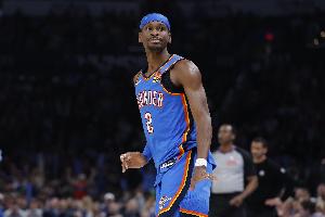 SGA谈连续20+纪录今晚差点中断：除了赢球 其他我都不在乎 配图