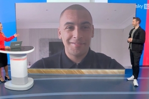 沃恩:很荣幸是道曼打破了我的纪录,相信他未来会取得更大的成就 配图