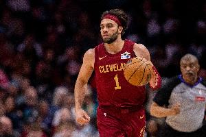 斯特鲁斯:我这场表现得还不够好 我原本没想到会缺席这么久 配图