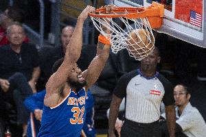 解说:勇士打得不错了&年轻人要抓紧机会成长 唐斯没得到战术倾斜 配图