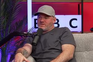 鲁尼：道曼可能上着学就成英超冠军了，为了中考他可能会少上场 配图