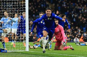 TyC：尚未有球队正式报价恩佐，切尔西需要丰厚报价才会放人 配图