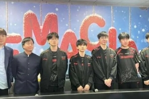 Tabe：在LPL你要打的更凶狠；季后赛我们打完复盘四五个小时 配图