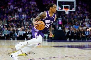 好好打球!德罗赞21中11砍41分11助带队两连胜 21罚18中频造杀伤 配图