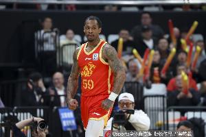 差距不小!半场广厦罚球17中15 宁波全队5罚2中 配图