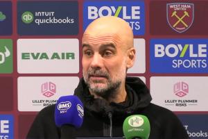 瓜帅:哈兰德身边有两亿名中后卫,他踢的是地球上最难踢的位置 配图