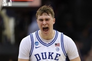 疯狂三月来袭！独行侠晒出球员们大学时期帅照！ 配图