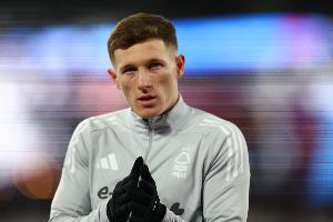 邮报：拜仁加大对安德森的兴趣，球员是曼联首要目标 配图