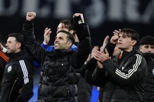 真人FM进行中!科莫再胜欧冠席位关键战,超1亿建队小法帕斯当家 配图