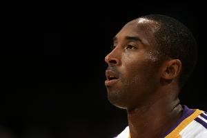 麦坎茨：单场拿高分有一套公式 如果科比愿意他单场能拿130分 配图