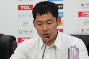 张庆鹏：我们和新疆都遇到了困难 但他们还能做自己然后赢下比赛 配图