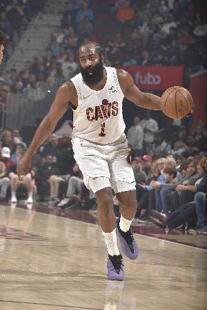 香波特：之前不看好哈登去骑士 但你证明我错了 希望你能圆梦冠军 配图