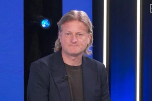 裁判协会高层确认:亚特兰大进球没犯规在先 弗拉泰西倒地是点球 配图