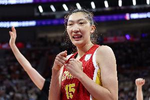 予取予求!韩旭13中8高效拿下22分8板3助1断 得分篮板全队最高 配图