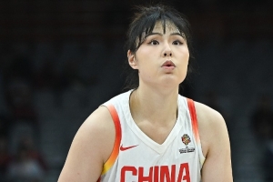 李月汝：主动和宫鲁鸣指导沟通了很多 我清楚自己在队里的定位 配图