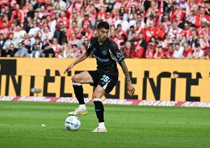 帕拉西奥斯:客战阿森纳会与首回合截然不同,但我们对自己有信心 配图