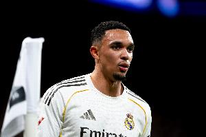 两连降！阿诺德当前身价6500万欧，现役右后卫并列第三 配图