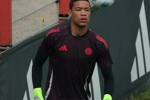 图片报：若拜仁让16岁小门欧冠首发，或违反德国青少年劳动保护法 配图