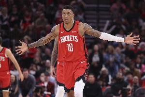 今天你尽力局!小贾巴里·史密斯17中8砍全队最高22分 另有8板 配图