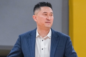 杜锋：大家在防守端做得比较认真 希望我们能保持高强度的防守 配图