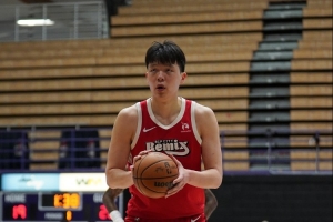 今日对阵篮网！杨瀚森下放发展联盟缺席 罗威出战成疑 配图