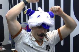 有钱!G2经理:GEN全部战队自费 升级商务舱 而我们都是经济舱升级版 配图