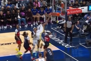 是故意没换？希尔德继续顶着勇士头像活跃 转发梅尔顿隔扣 配图